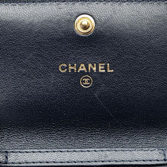Pre Loved chanel 19 Flap Card Holder Quilted Design Women blue | blue Card - Picture 5 of 8
